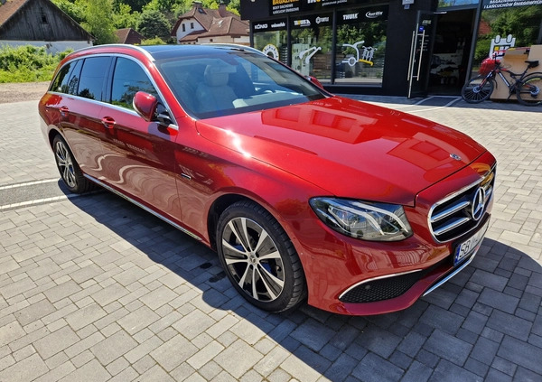 Mercedes-Benz Klasa E cena 138990 przebieg: 138000, rok produkcji 2019 z Kraków małe 137